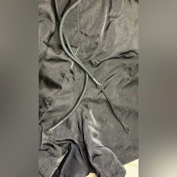 Nike Scorpion Woven Shorts - Picture 3 of 3